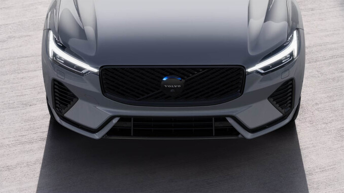 Volvo XC60 2.0 T6 350 Plug-in Hybrid Plus Pro Blk Ed 5dr AWD Gtron [NI] Estate - Image 9
